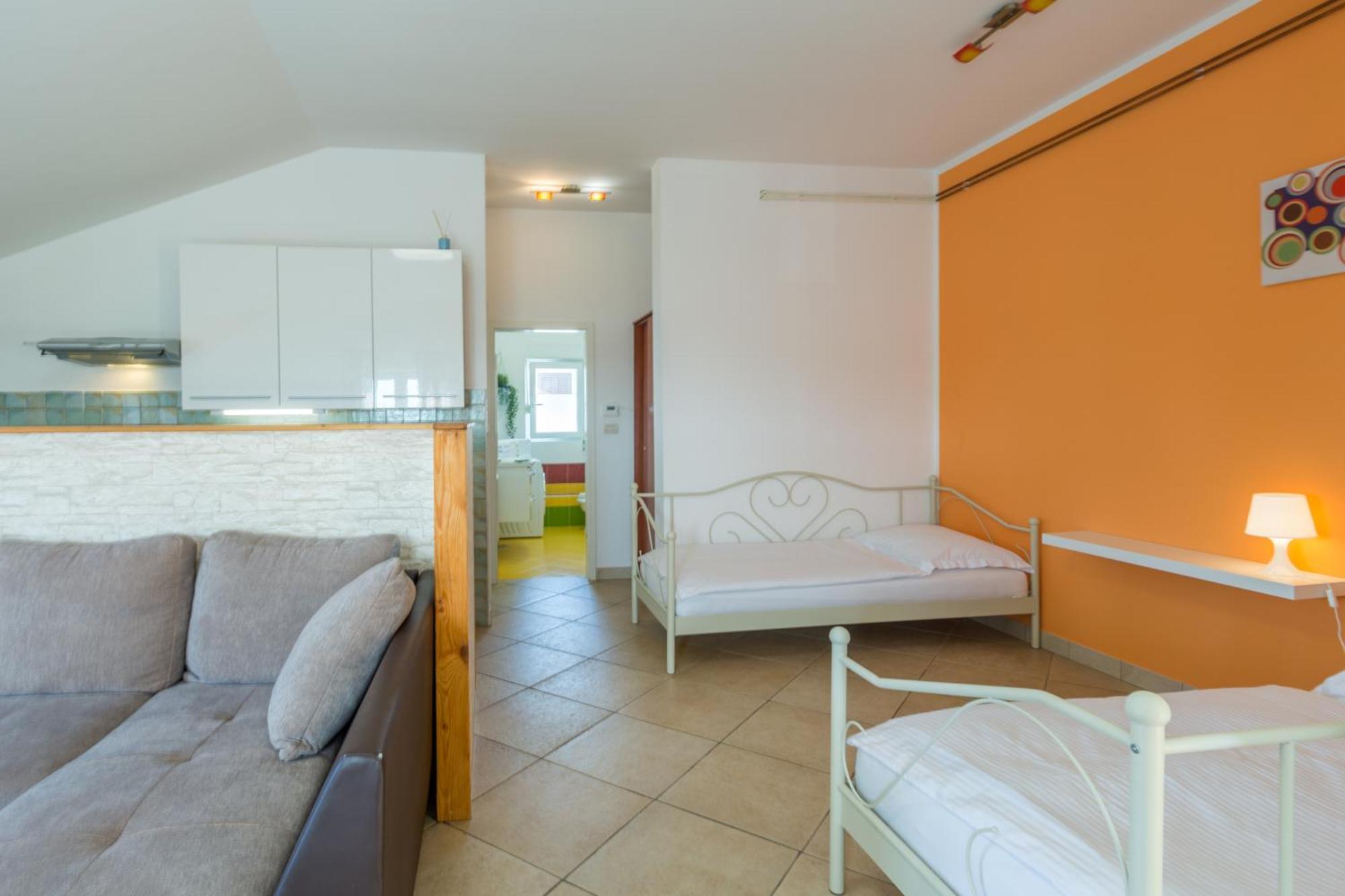Trbovic Apartments Peaceful Stay With Free Parking, Pet-Friendly, And Bike Storage In Umag Eksteriør bilde